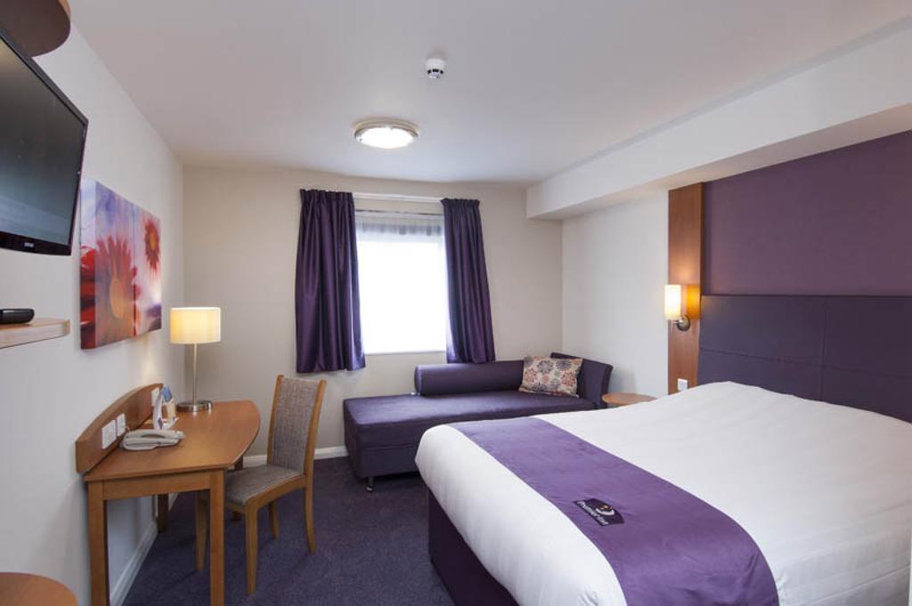 Premier Inn Sittingbourne Kent Phòng bức ảnh
