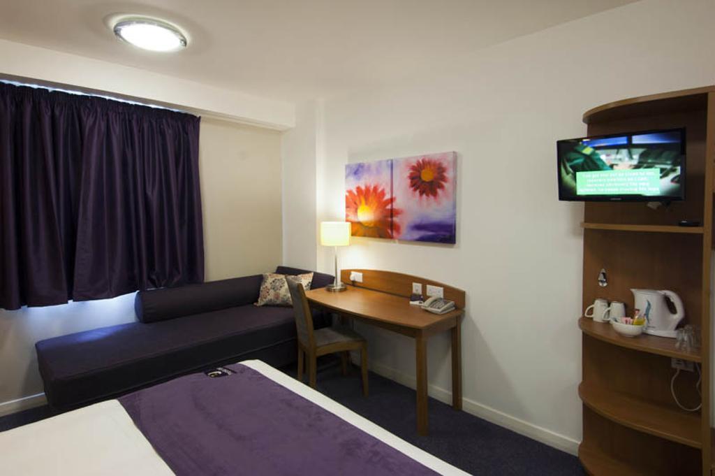 Premier Inn Sittingbourne Kent Phòng bức ảnh